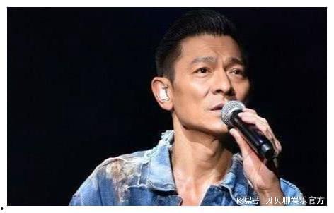 刘德华现场吃瓜视频,趣味十足瞬间曝光！